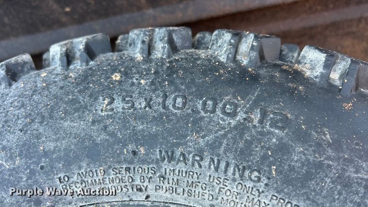 image for item ET6986 Kubota RTV-X900 utility vehicle