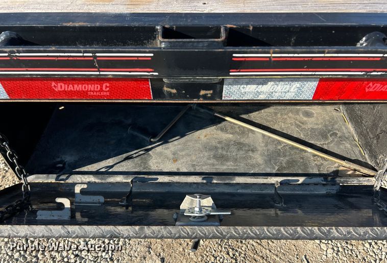 image for item ET6989 2022 Road Clipper Enterprises Diamond C equipment trailer