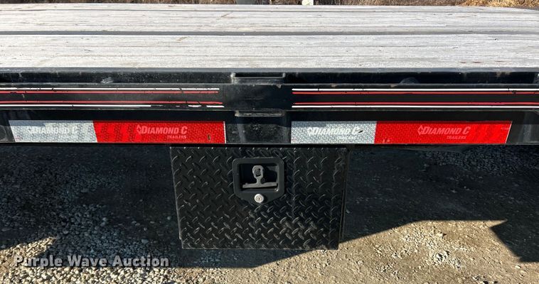image for item ET6989 2022 Road Clipper Enterprises Diamond C equipment trailer