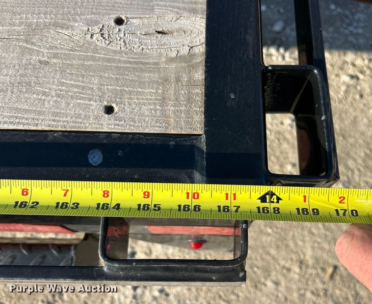 image for item ET6989 2022 Road Clipper Enterprises Diamond C equipment trailer