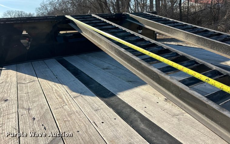 image for item ET6989 2022 Road Clipper Enterprises Diamond C equipment trailer