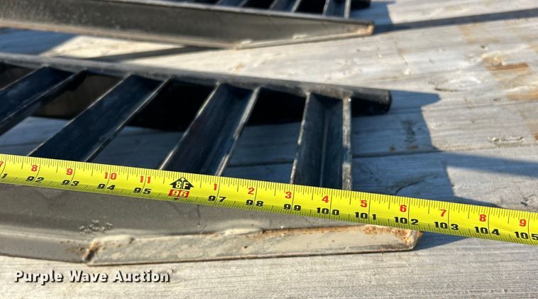 image for item ET6989 2022 Road Clipper Enterprises Diamond C equipment trailer