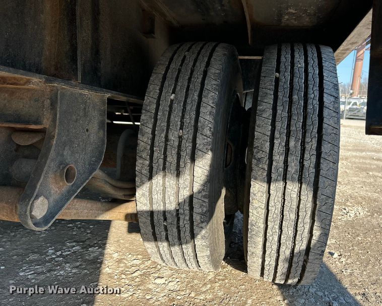 image for item ET6989 2022 Road Clipper Enterprises Diamond C equipment trailer