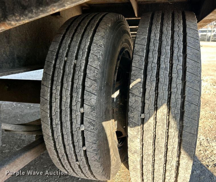 image for item ET6989 2022 Road Clipper Enterprises Diamond C equipment trailer