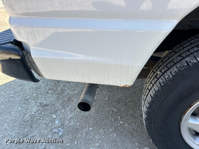 image for item ET6990 2012 Ford E250 Super Duty utility van