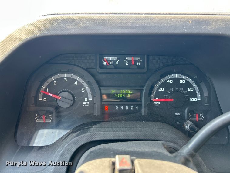 image for item ET6990 2012 Ford E250 Super Duty utility van