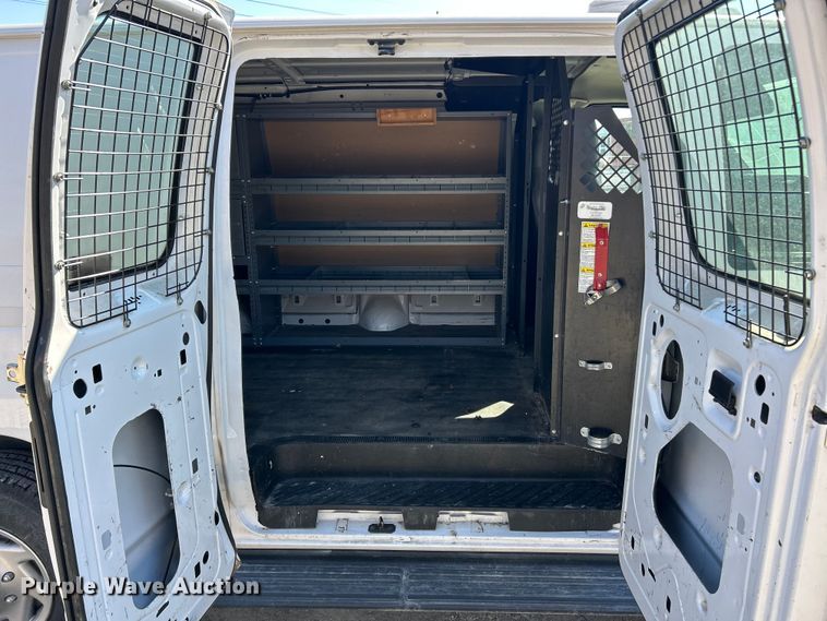 image for item ET6990 2012 Ford E250 Super Duty utility van
