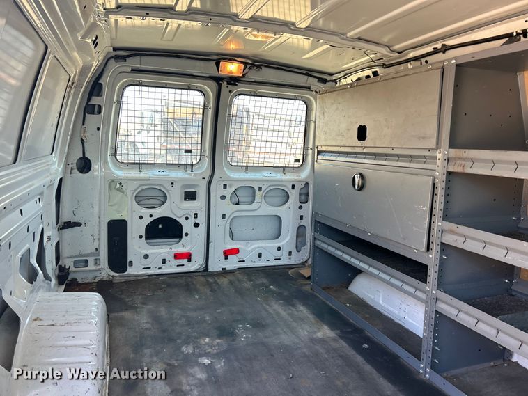 image for item ET6990 2012 Ford E250 Super Duty utility van