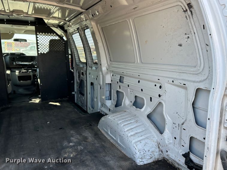 image for item ET6990 2012 Ford E250 Super Duty utility van