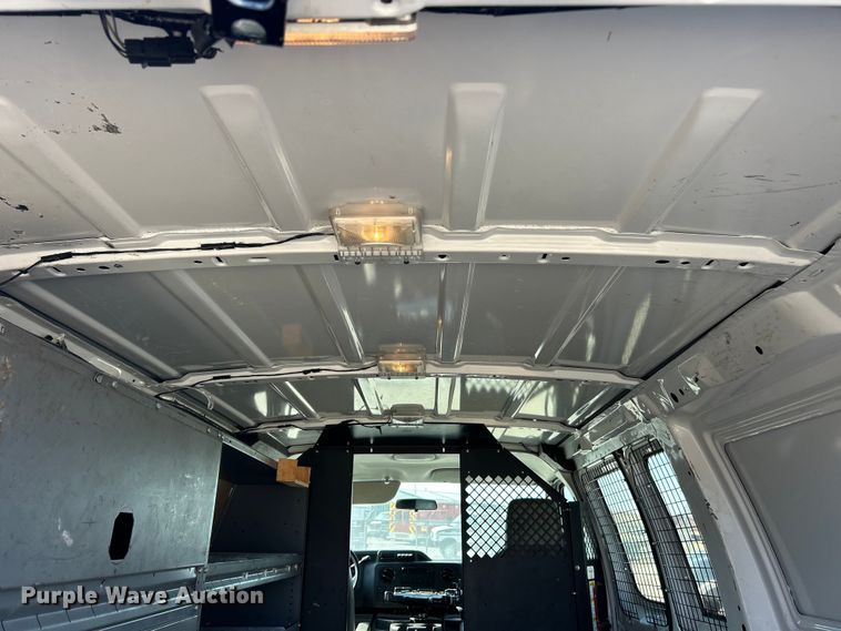 image for item ET6990 2012 Ford E250 Super Duty utility van