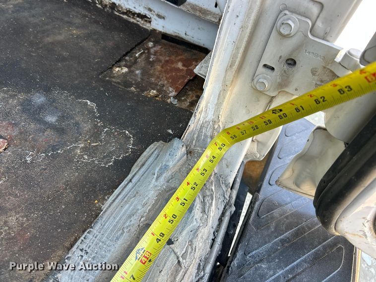 image for item ET6990 2012 Ford E250 Super Duty utility van