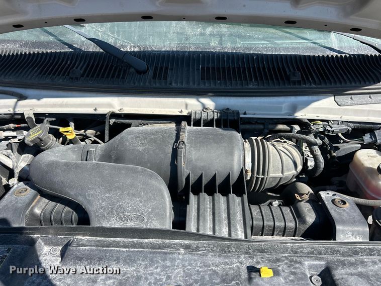 image for item ET6990 2012 Ford E250 Super Duty utility van