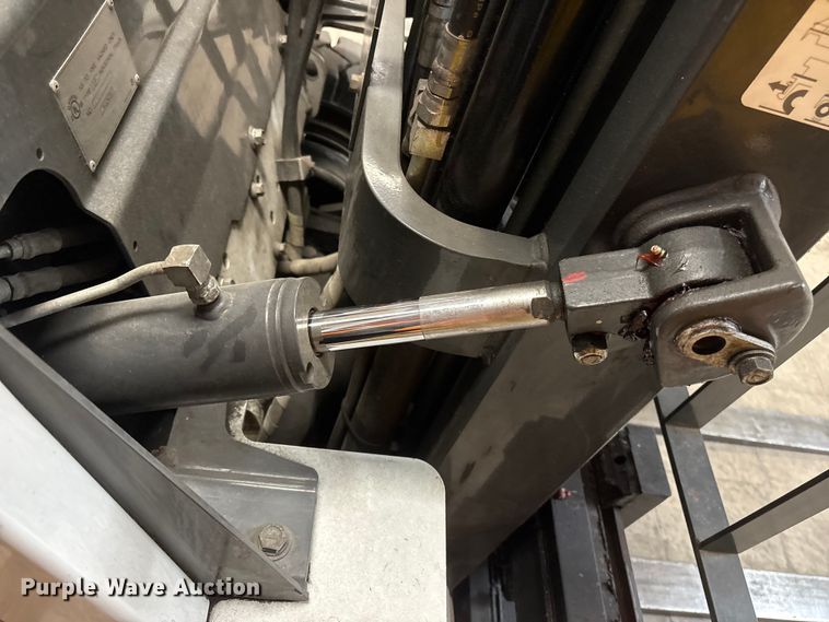 image for item ET8654 2017 UniCarriers PF50 forklift