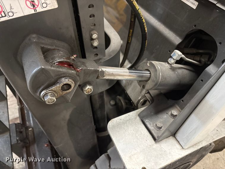 image for item ET8654 2017 UniCarriers PF50 forklift