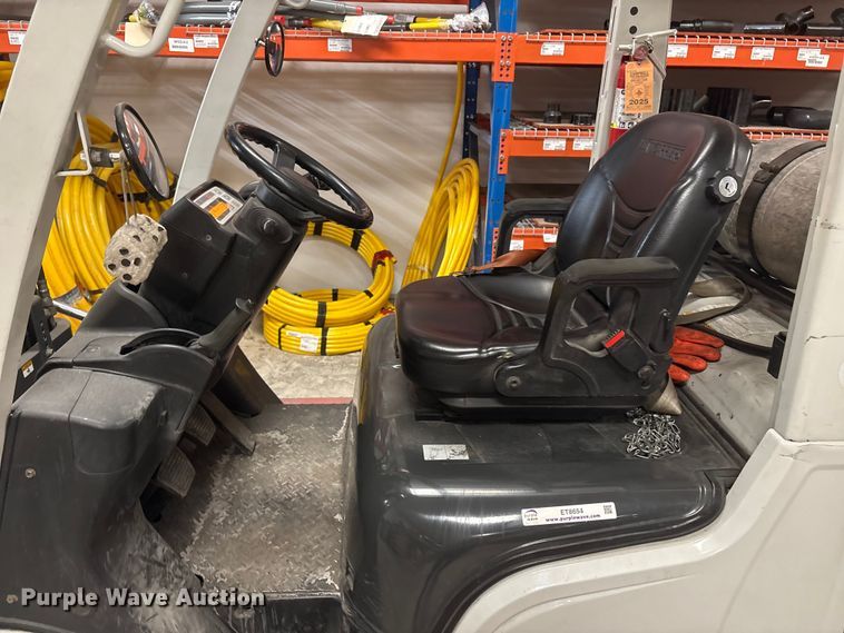 image for item ET8654 2017 UniCarriers PF50 forklift