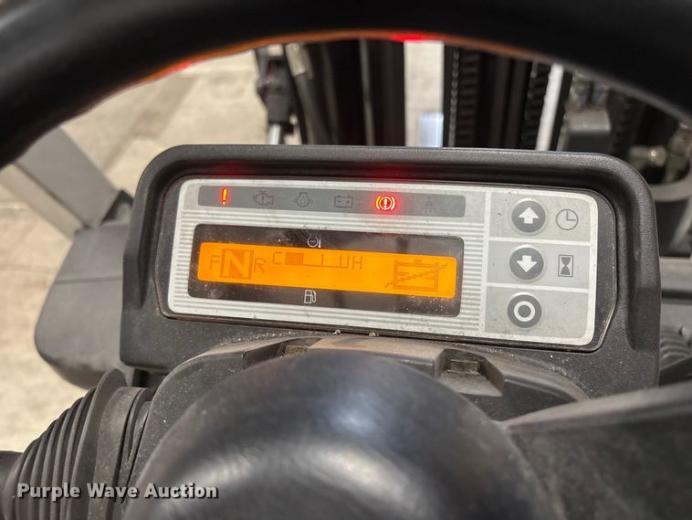 image for item ET8654 2017 UniCarriers PF50 forklift