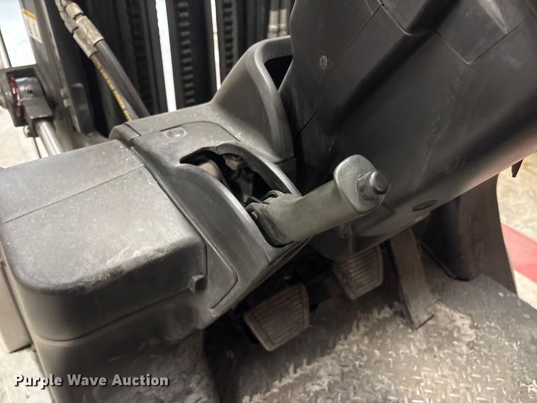 image for item ET8654 2017 UniCarriers PF50 forklift