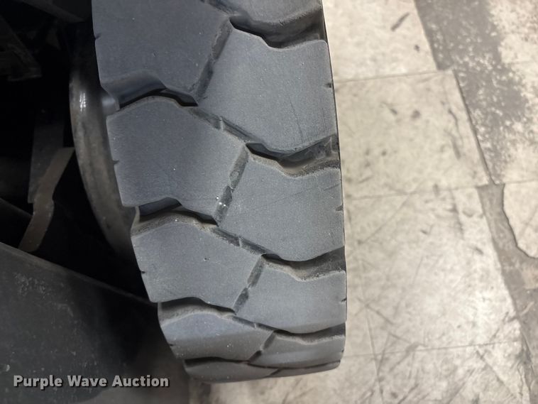 image for item ET8654 2017 UniCarriers PF50 forklift