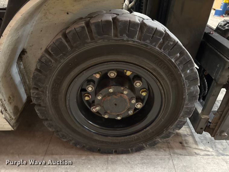 image for item ET8654 2017 UniCarriers PF50 forklift