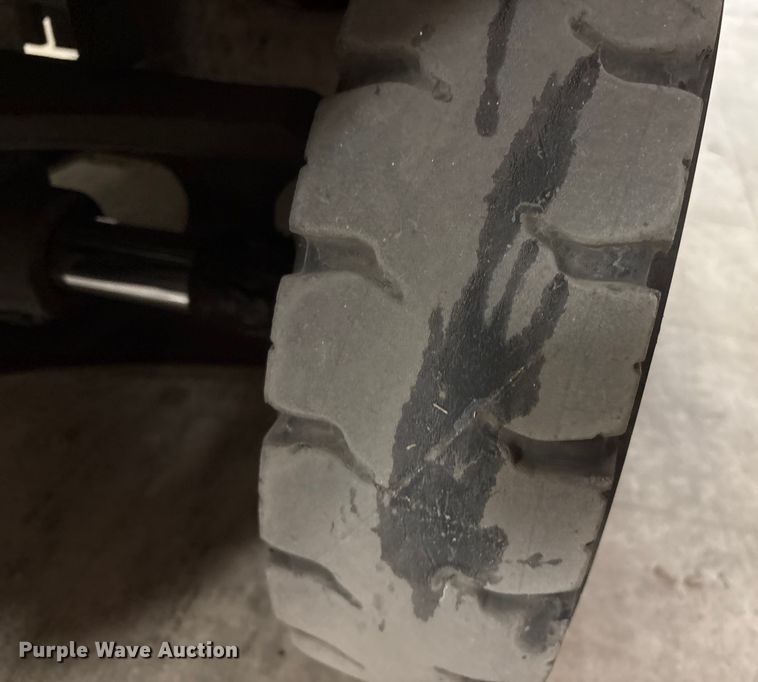 image for item ET8654 2017 UniCarriers PF50 forklift