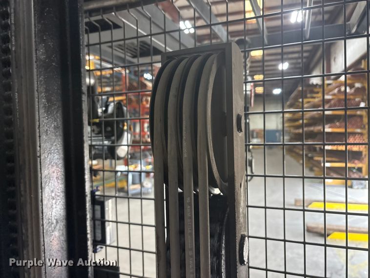 image for item EU0272 2016 Crown SP4050-30 order picker