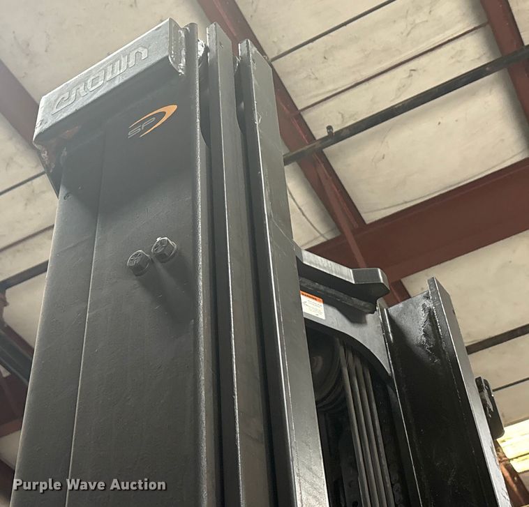 image for item EU0272 2016 Crown SP4050-30 order picker