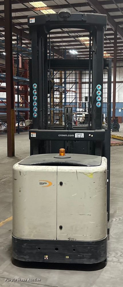 image for item EU0273 2019 Crown SP3520-30 order picker