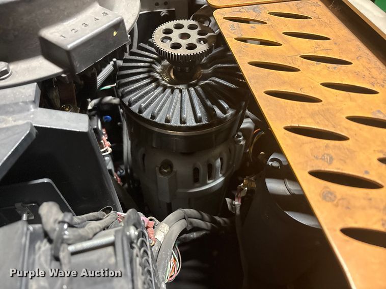 image for item EU0273 2019 Crown SP3520-30 order picker