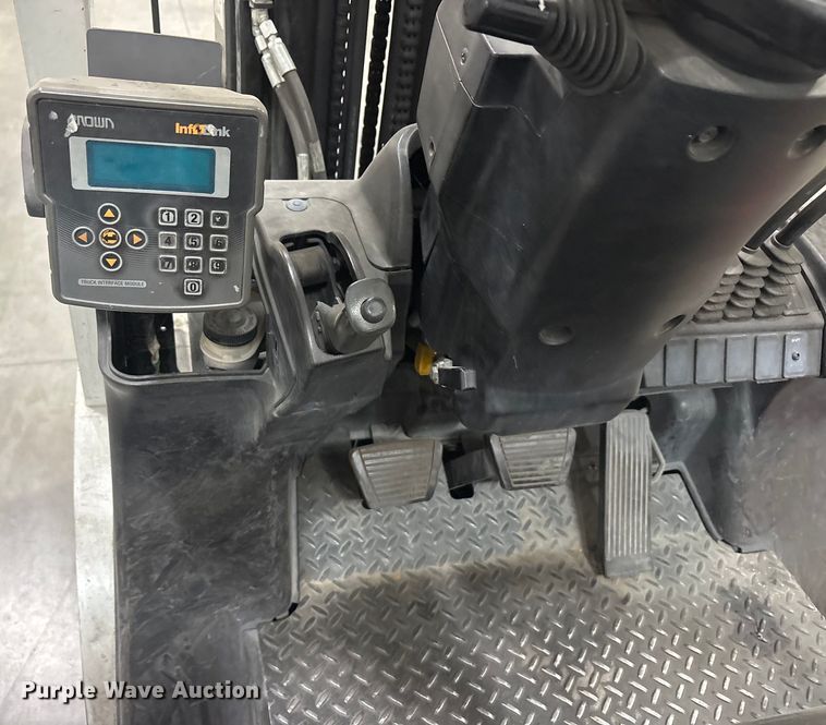 image for item EU0275 2016 UniCarriers PF50 forklift