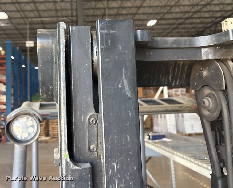 image for item EU0276 2017 Crown SC5225-35 forklift