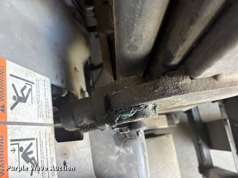 image for item EU0276 2017 Crown SC5225-35 forklift