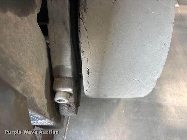 image for item EU0276 2017 Crown SC5225-35 forklift