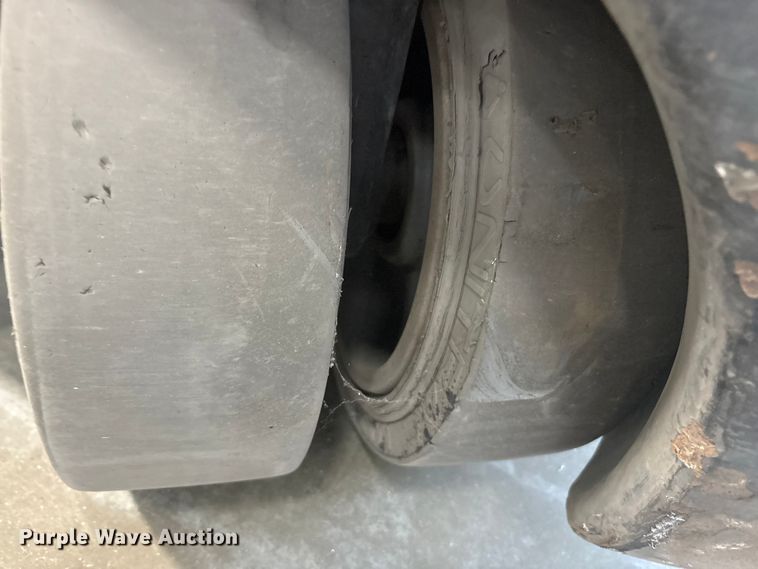 image for item EU0276 2017 Crown SC5225-35 forklift