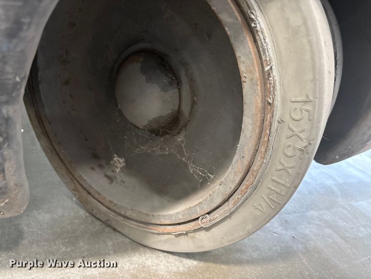 image for item EU0276 2017 Crown SC5225-35 forklift