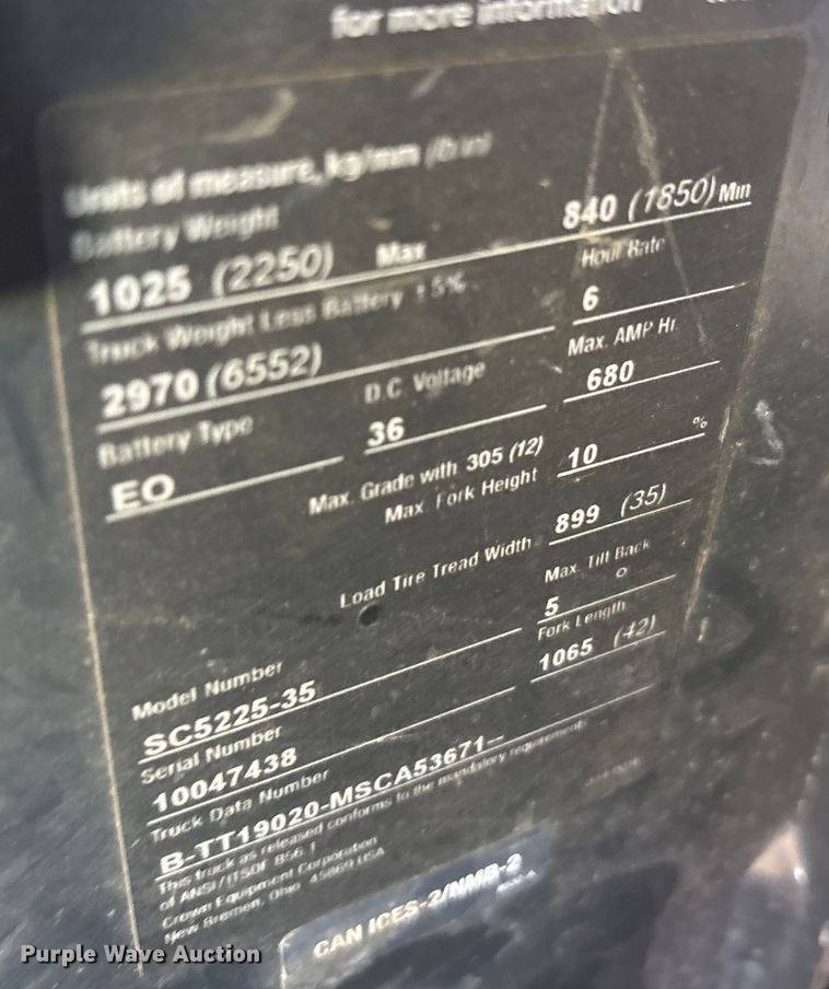 image for item EU0276 2017 Crown SC5225-35 forklift