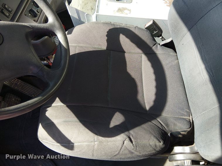 image for item EU2605 2014 Freightliner M2 delivery truck