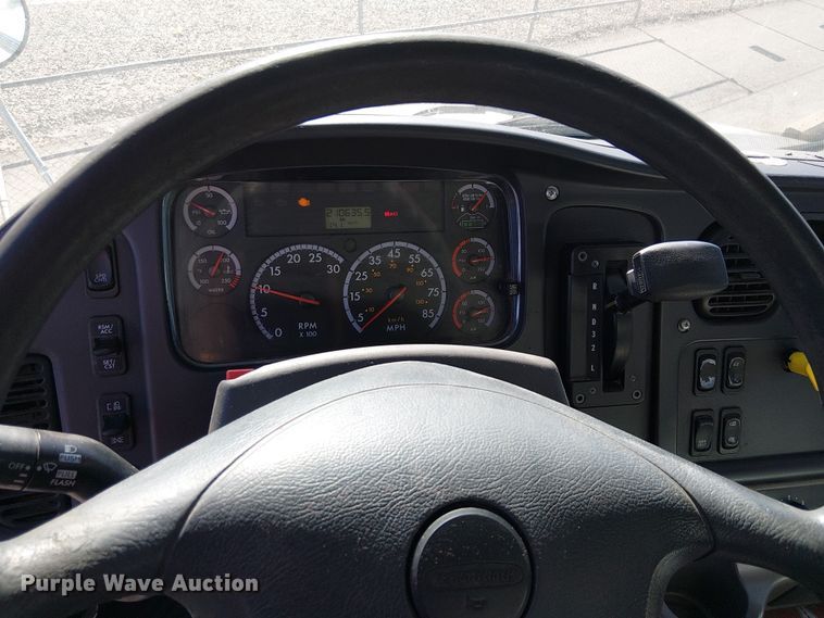 image for item EU2605 2014 Freightliner M2 delivery truck