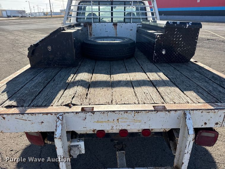 image for item EU4098 1995 Ford F250 Ext. Cab flatbed pickup truck