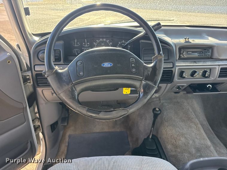 image for item EU4098 1995 Ford F250 Ext. Cab flatbed pickup truck