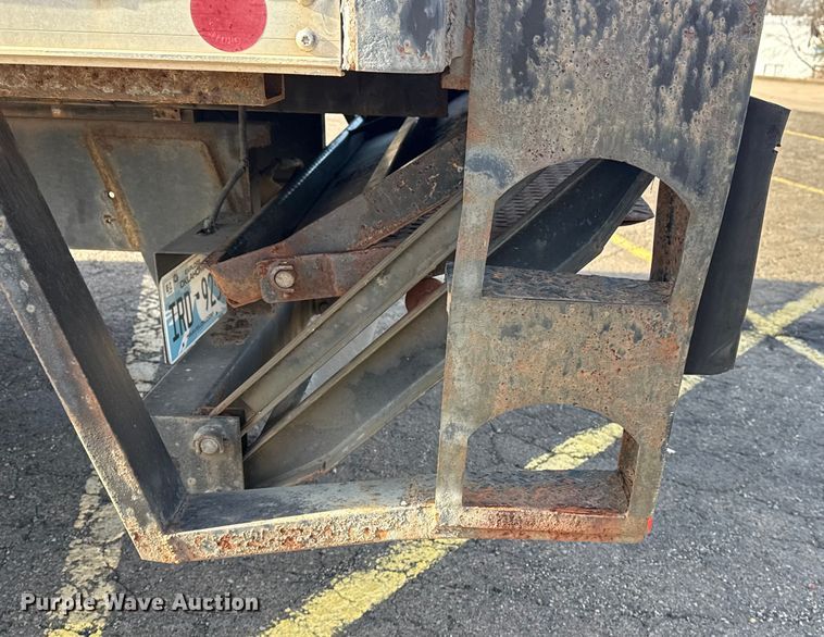 image for item EU4102 2007 Ford F650 Super Duty box truck