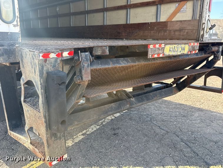 image for item EU4102 2007 Ford F650 Super Duty box truck