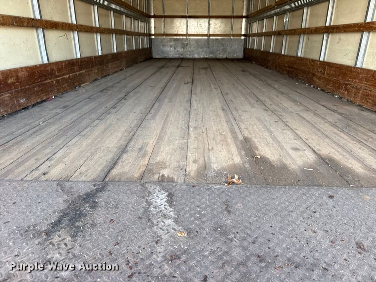 image for item EU4102 2007 Ford F650 Super Duty box truck