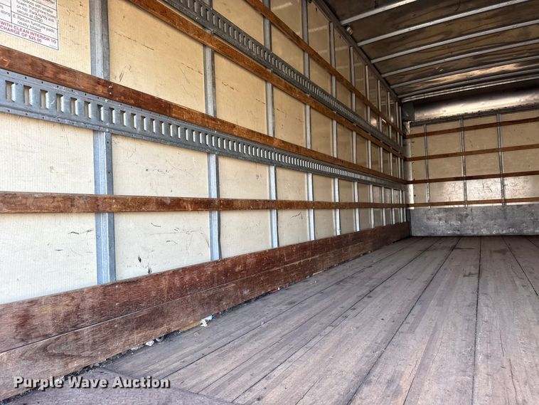 image for item EU4102 2007 Ford F650 Super Duty box truck