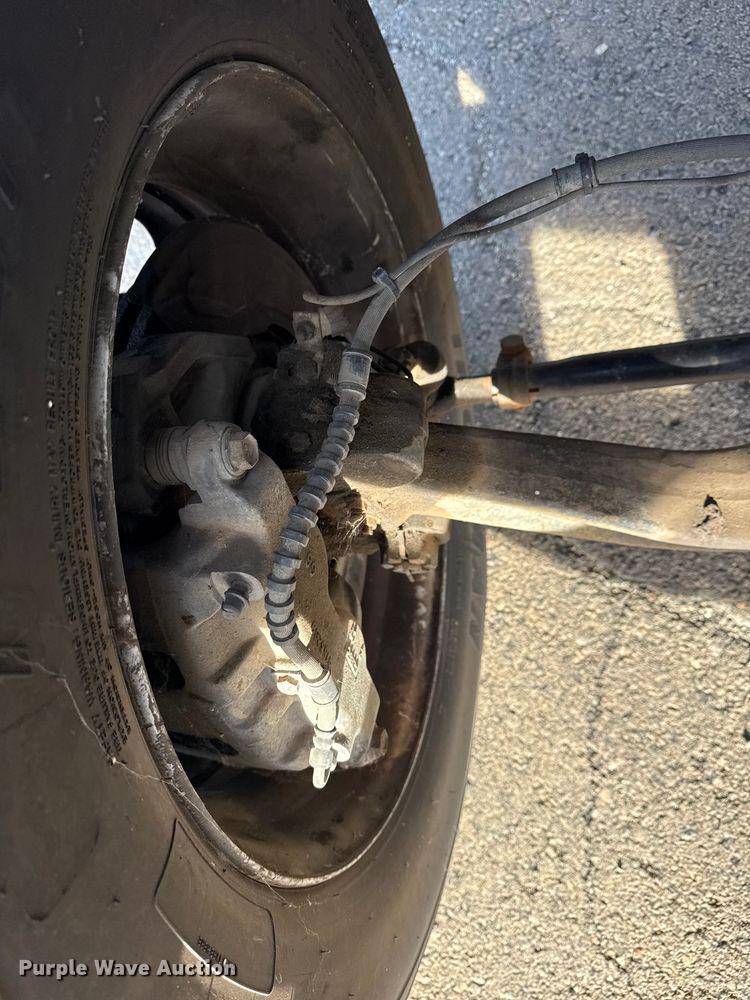 image for item EU4102 2007 Ford F650 Super Duty box truck