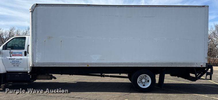 image for item EU4105 2007 GMC C7500 box truck