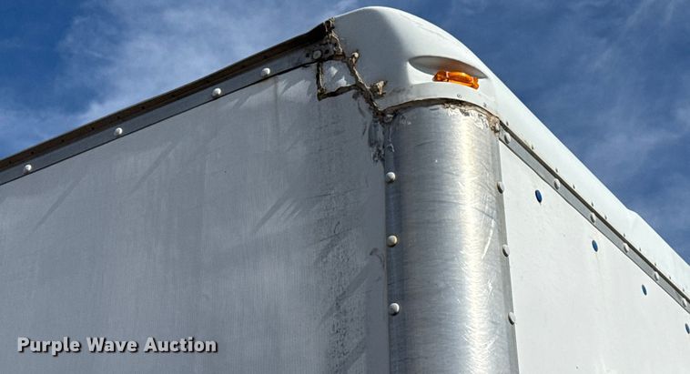 image for item EU4105 2007 GMC C7500 box truck