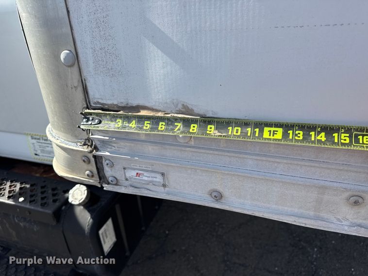 image for item EU4105 2007 GMC C7500 box truck