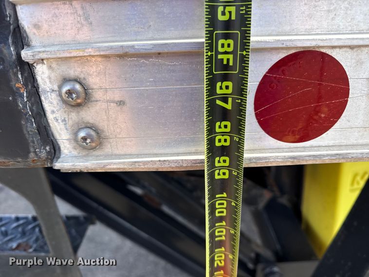 image for item EU4105 2007 GMC C7500 box truck