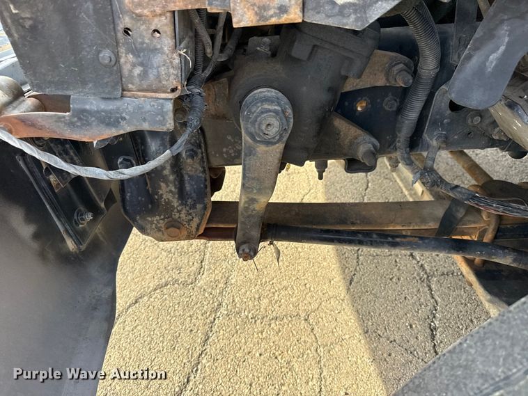 image for item EU4105 2007 GMC C7500 box truck