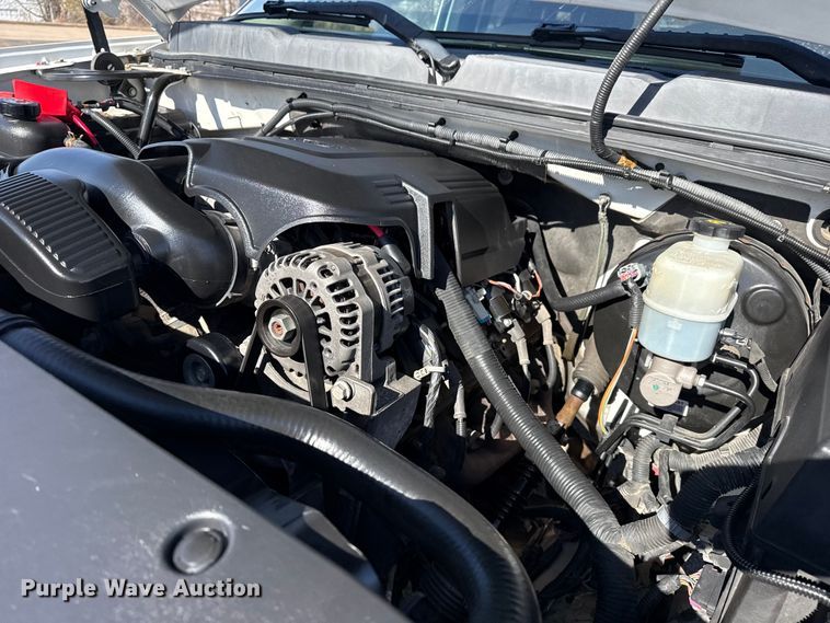 image for item EU4106 2010 Chevrolet Silverado 1500 Ext. Cab pickup truck